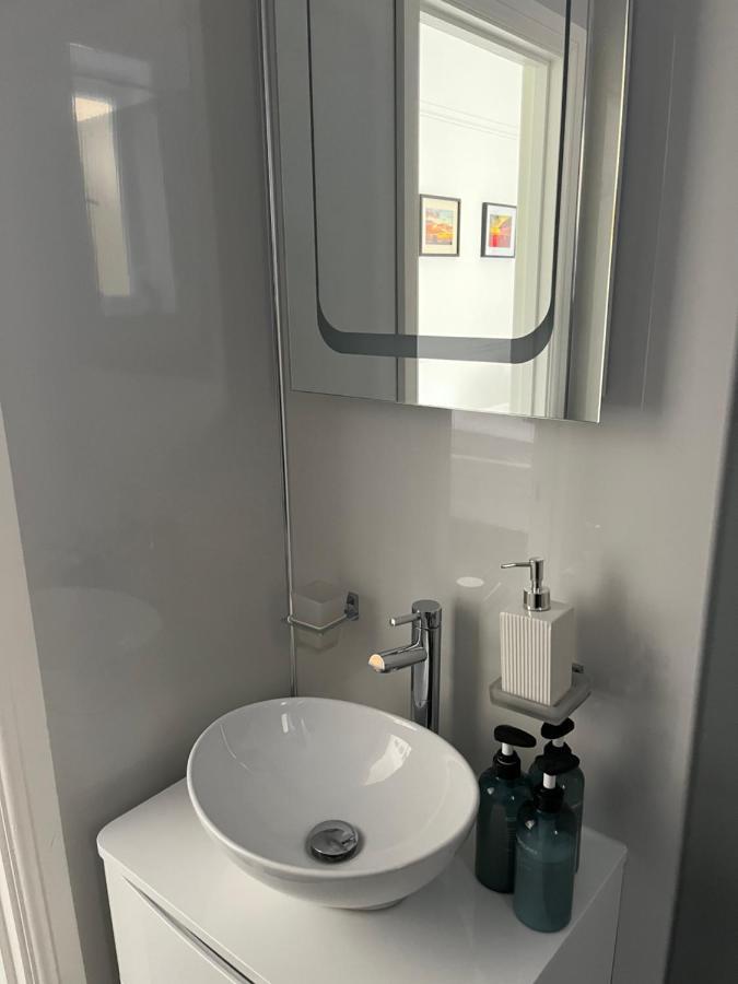 Pierremont En-Suite Rooms برودستيرز المظهر الخارجي الصورة