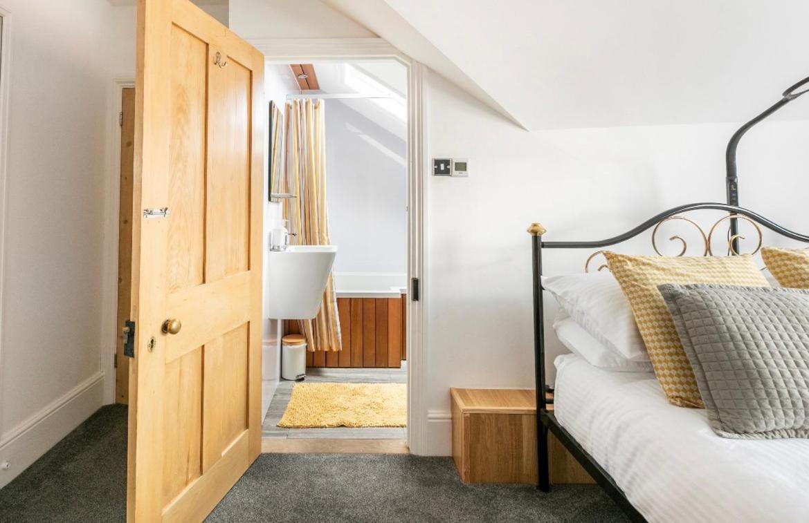 Pierremont En-Suite Rooms برودستيرز المظهر الخارجي الصورة